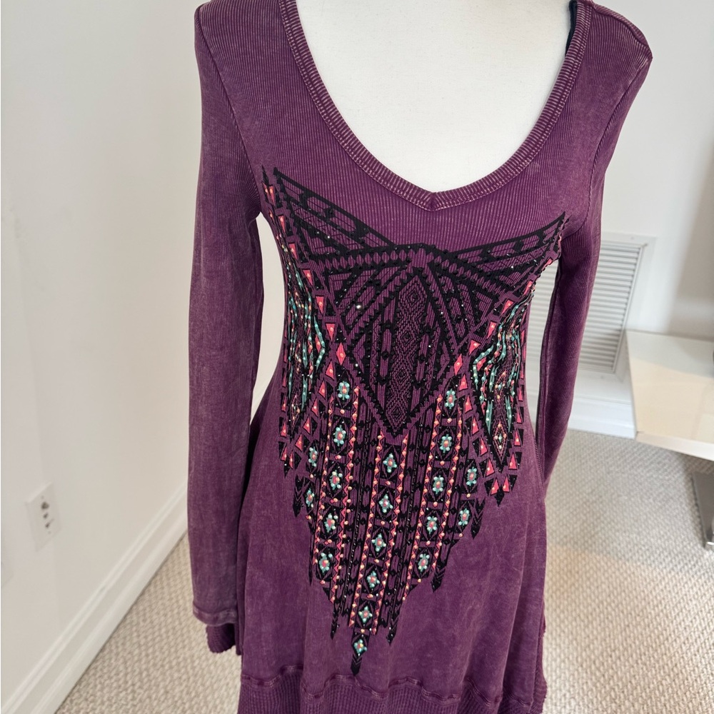 Chic Long Sleeve Dress with Geometric Design